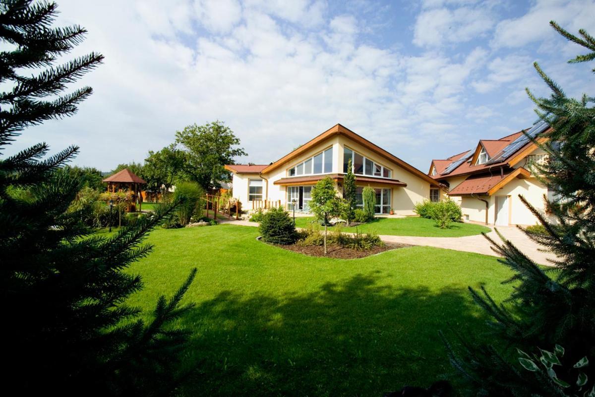 Vila Valča Buitenkant foto