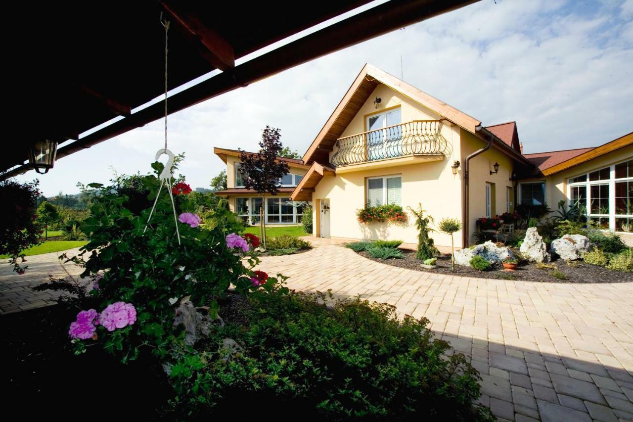 Vila Valča Buitenkant foto