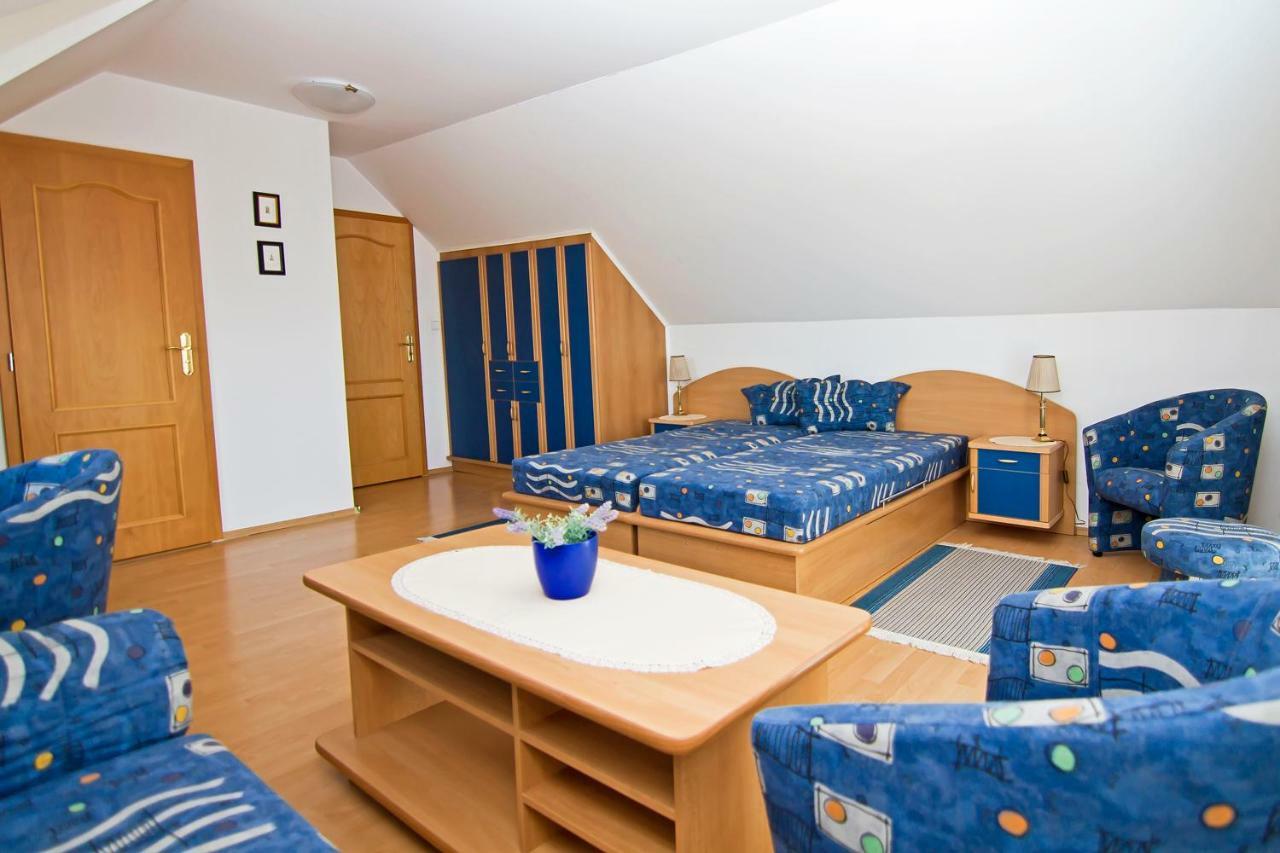 Vila Valča Buitenkant foto